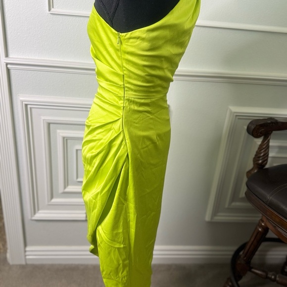 Elliatt Neon Yellow One-Shoulder Dress - Picture 8 of 17
